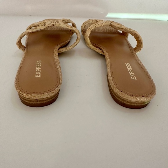 Express Women’s Light Braided Rattan Straw Slip On Slides Sandals tan In Size 8 - Picture 4 of 11